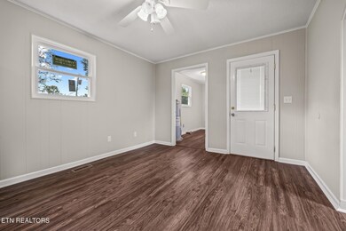 21 Lee St, Crossville, TN 38555 - photo 6