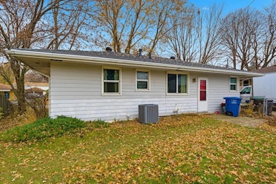 2746 E Tiffin Ave, Des Moines, IA 50317 - photo 4