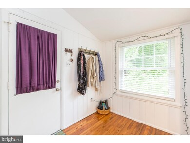 646 Hampton Ave, Southampton, PA 18966 - photo 4