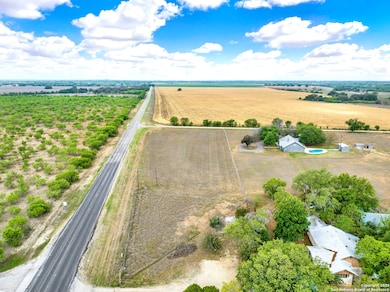 LOT 4 Cr 343, Hondo, TX 78861 - photo 5