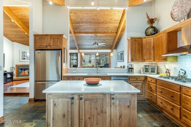 120 Larkspur Ln unit 1, Eagle-Vail, CO 81623 - photo 2