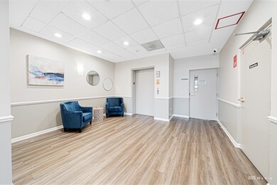 104 N Plum Grove Rd unit 400, Palatine, IL 60067 - photo 3