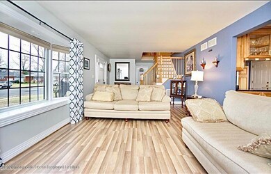 1 Rochelle Dr