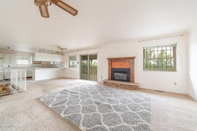 5305 Hill n Dale Dr, Farmington, NM 87402 - photo 2