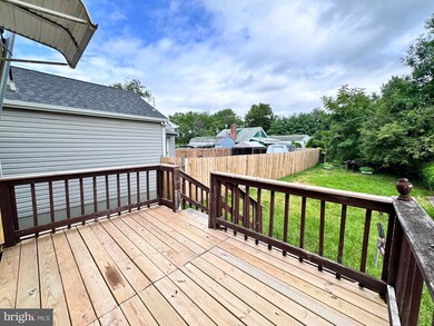 89 Willis St, Penns Grove, NJ 08069 - photo 2