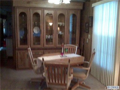 Dinning Room w/Built-in China Cabinet