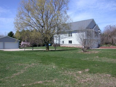 15164 Carpenter Rd, Three Oaks, MI 49128 - photo 7