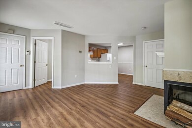 8303 Duck Hawk Way unit 66, Lorton, VA 22079 - photo 3