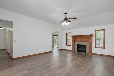1105 N 18th Ave-2