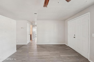 9-web-or-mls-Eastill Dr-S1511-009