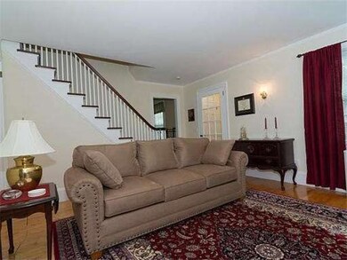 20 Thornton Rd, Waltham, MA 02453 - photo 4