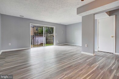 2050 N Anvil Ln, Temple Hills, MD 20748 - photo 3