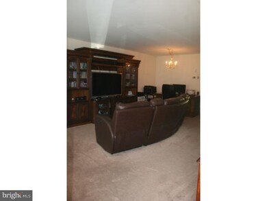 1802 Coventry Pointe Ln, Pottstown, PA 19465 - photo 4