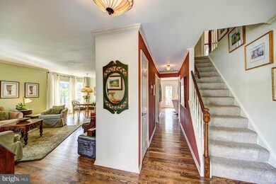 2992 Emerald Chase Dr, Herndon, VA 20171 - photo 3