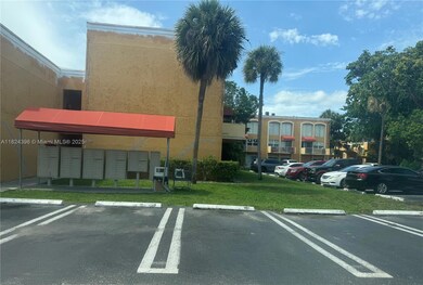 17901 NW 68th Ave unit T208, Hialeah, FL 33015 - photo 2