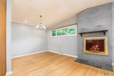 h 2377 Bristol Rd-1018-Edit
