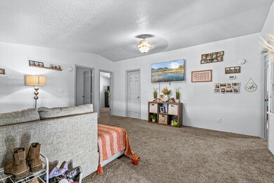 20400 Highway 62, Shady Cove, OR 97539 - photo 6