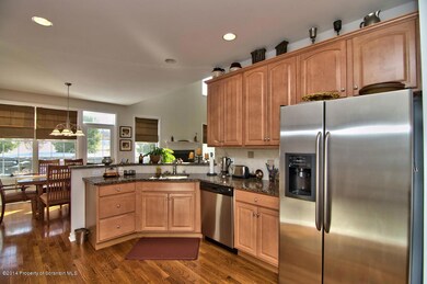 2305 Browning Close, Moosic, PA 18507 - photo 4