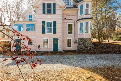 10 Chestnut Hill St, Camden, ME 04843 - photo 7