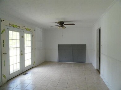 721 Dennis Rd, Jacksonville, NC 28546 - photo 3