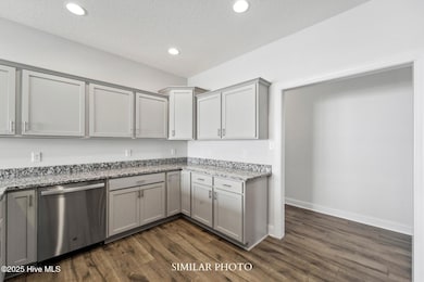 626 Indigo Johnston Dr, Jacksonville, NC 28546 - photo 7