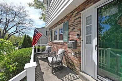 809 Carini Ln, Cincinnati, OH 45218 - photo 4