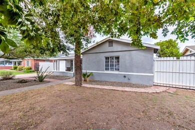 1622 W Weldon Ave-4