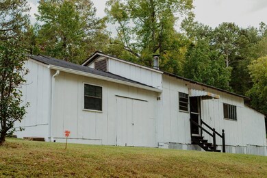 Garage/Workshop