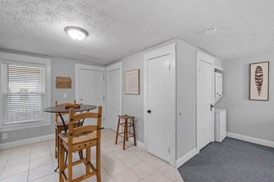 65 S Elm St unit 4, Manchester, NH 03103 - photo 5