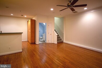 807 Estuary Dr, Odenton, MD 21113 - photo 3