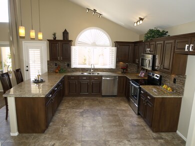 5340 W Shannon Ct, Chandler, AZ 85226 - photo 3