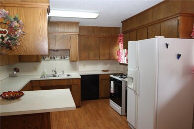 1905 S 12th St, Rogers, AR 72758 - photo 5