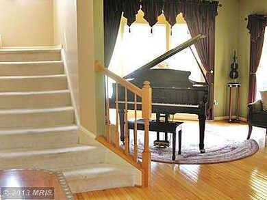 11345 Bishops Gate Ln, Laurel, MD 20723 - photo 4