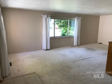 1910 Burton Ave, Burley, ID 83318 - photo 2