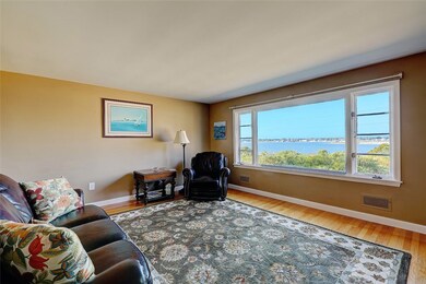 134 Waterview Ave, Riverside, RI 02915 - photo 5