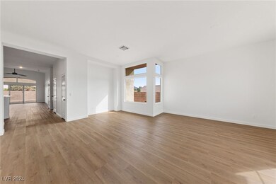 Dining Room/Entry