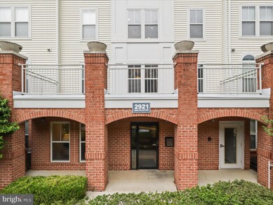 2921 Deer Hollow Way unit 310, Fairfax, VA 22031 - photo 4
