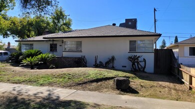 4259 N 4th St, Fresno, CA 93726 - photo 3