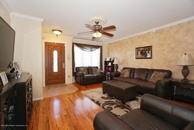 278 Candon Ave, Staten Island, NY 10309 - photo 4