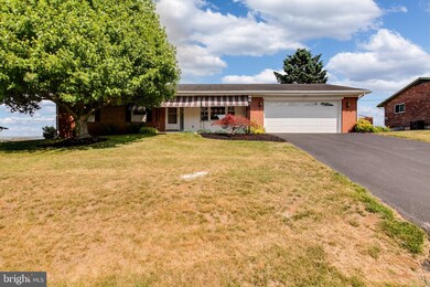 13831 Northcrest Rd, Hagerstown, MD 21742 - photo 2