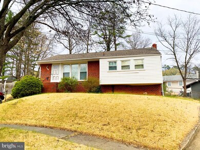 6512 Quentin Ct, New Carrollton, MD 20784 - photo 2