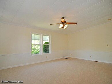 19 Healey Brook Ct, Wakefield, RI 02879 - photo 3
