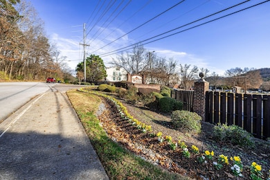 900 Mountain Creek Rd, Chattanooga, TN 37405 - photo 6