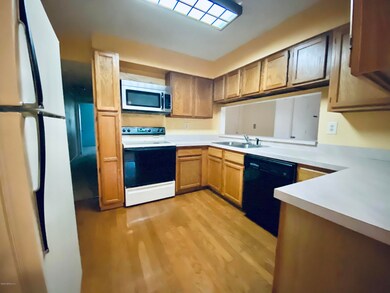 1844 Ryar Rd, Jacksonville, FL 32216 - photo 5