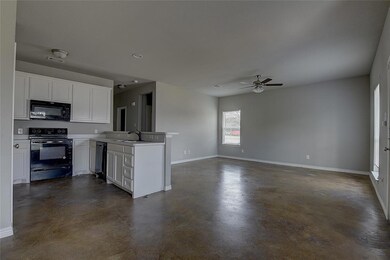 1315 Joslin St, Cleburne, TX 76033 - photo 6