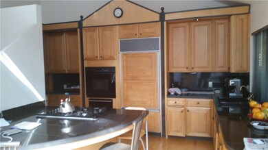 4207 W Mercer Way, Mercer Island, WA 98040 - photo 4