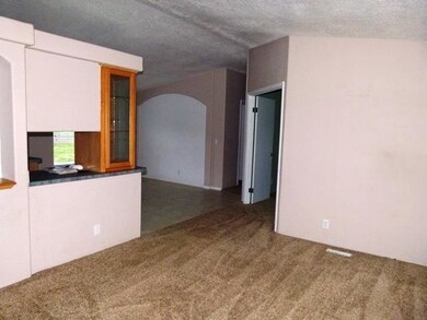 LIVING ROOM -DINING ROOMS