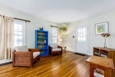 483 E Jeffrey Place, Columbus, OH 43214 - photo 3