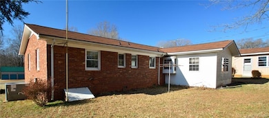 2398 S Chipley Ford Rd, Statesville, NC 28625 - photo 4