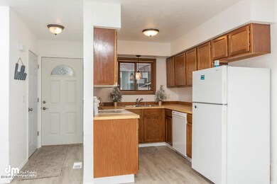 3217 Doil Dr, Anchorage, AK 99507 - photo 4